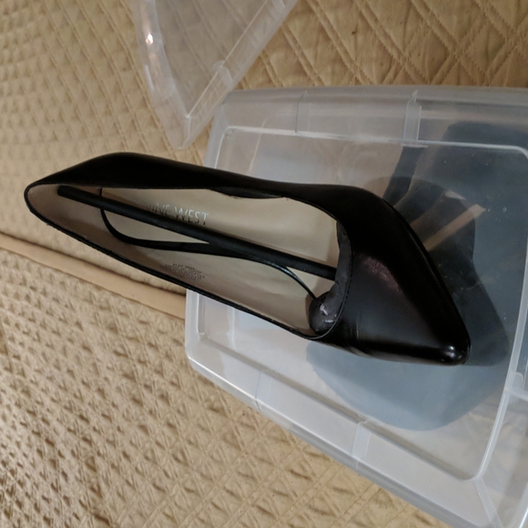 Classic Black Heels - Picture 7 of 8